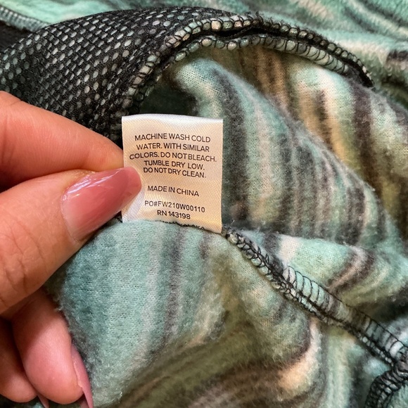 Chubbies Alpine Fleece 1/4 Zip Geometric Mock Neck Pullover Men’s XL Teal Green - Picture 8 of 8